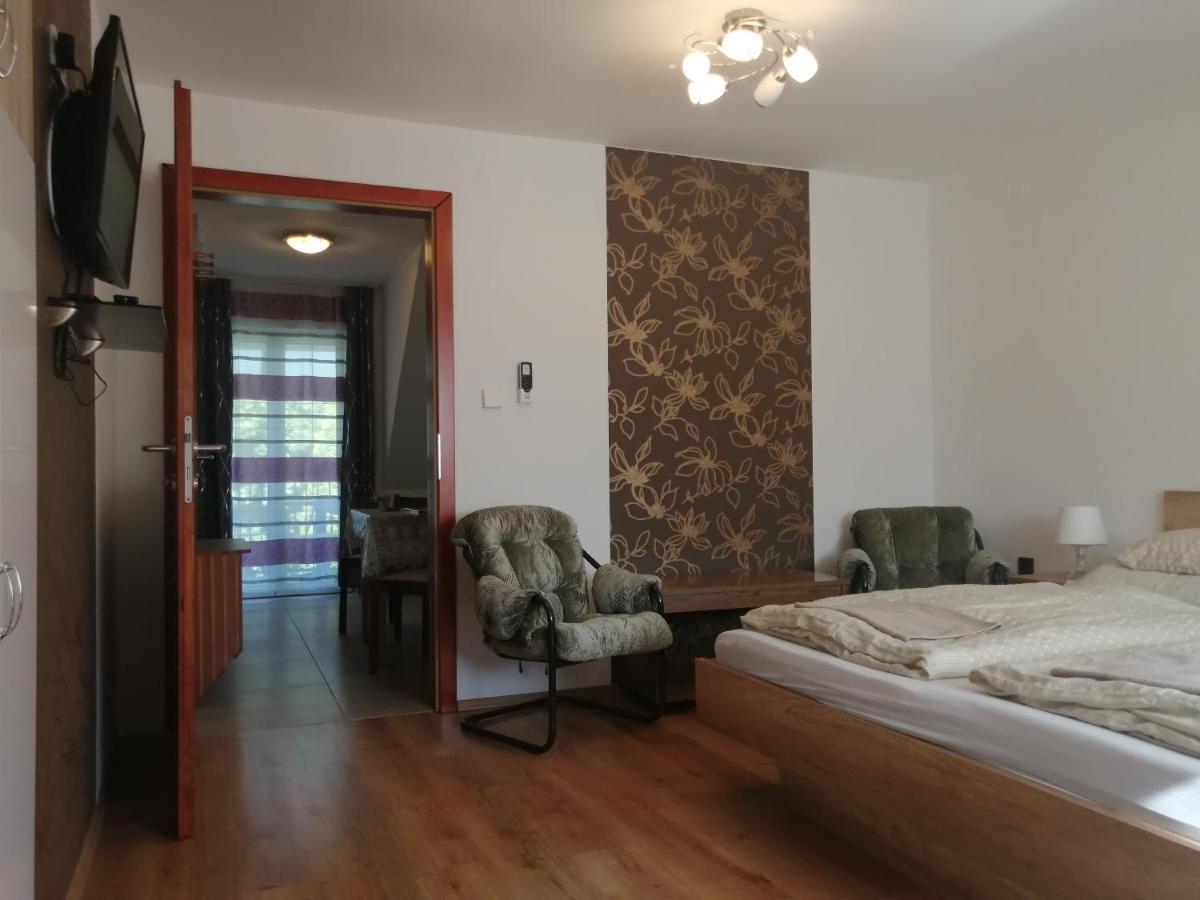 Anita Apartman Buk Ngoại thất bức ảnh