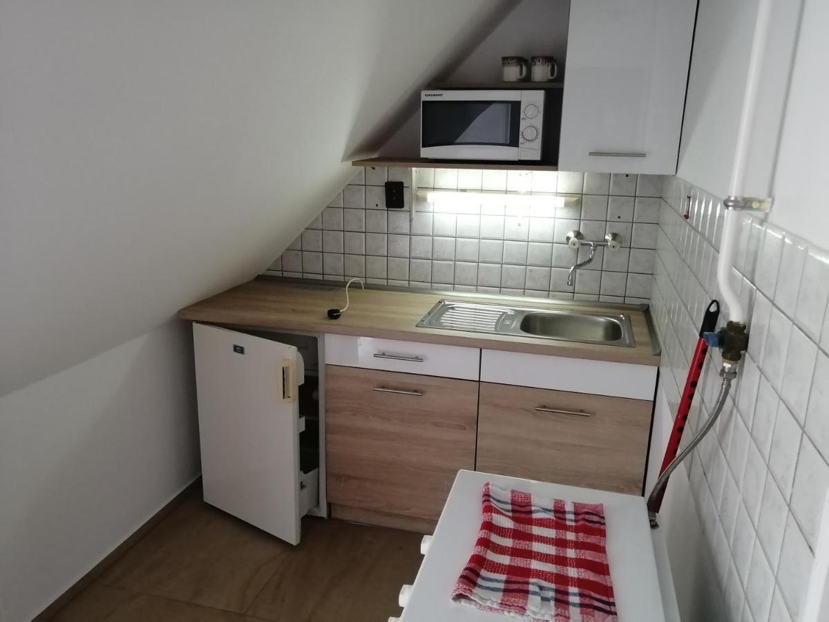 Anita Apartman Buk Ngoại thất bức ảnh